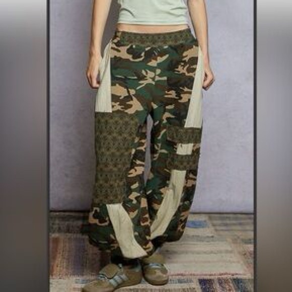 POL Pants - POL Camouflage Patchwork Pants Size Small